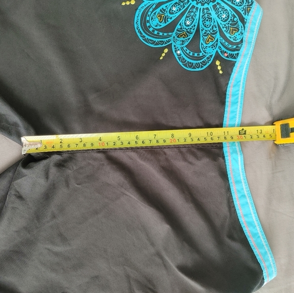 *SOLD* Women's swim trunks - Picture 8 of 8